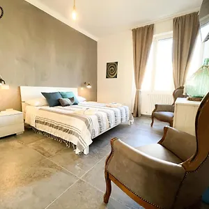 4 Balconi Rooms-elements Bed & Breakfast