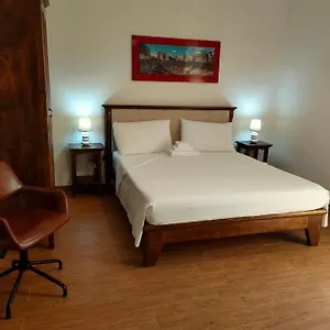 Family House Bed & Breakfast
