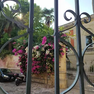Vico Sferracavalli Bed & Breakfast